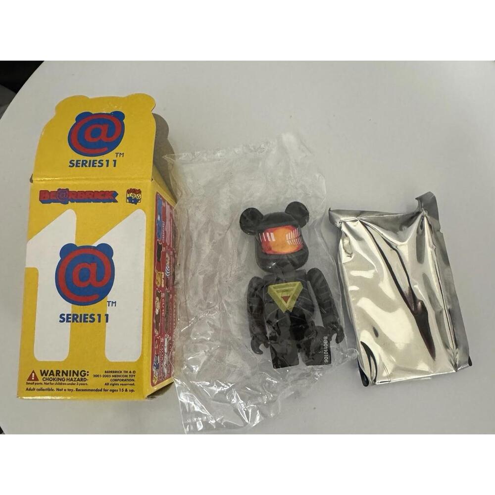Medicom Bearbrick Series 11 S11 "SF" Ultra Violence Kubrick Be@rbrick